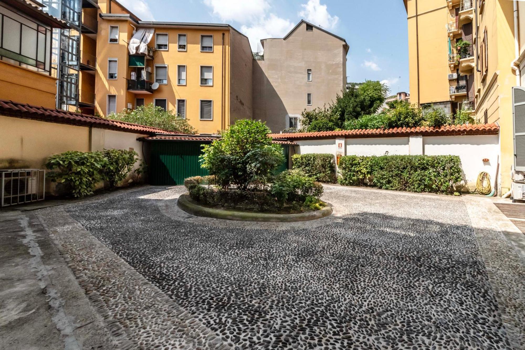 Dream Suites Milano Centro Porta Romana Exteriör bild